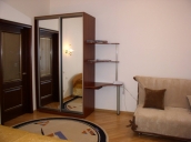 Kiev Vacation Apartment Rentals, #105Kiev: studio bedroom, 1 bath, sleeps 3