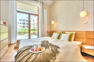 Warsaw Vacation Apartment Rentals, #108sWarsaw: 1 bedroom, 1 bath, sleeps 4